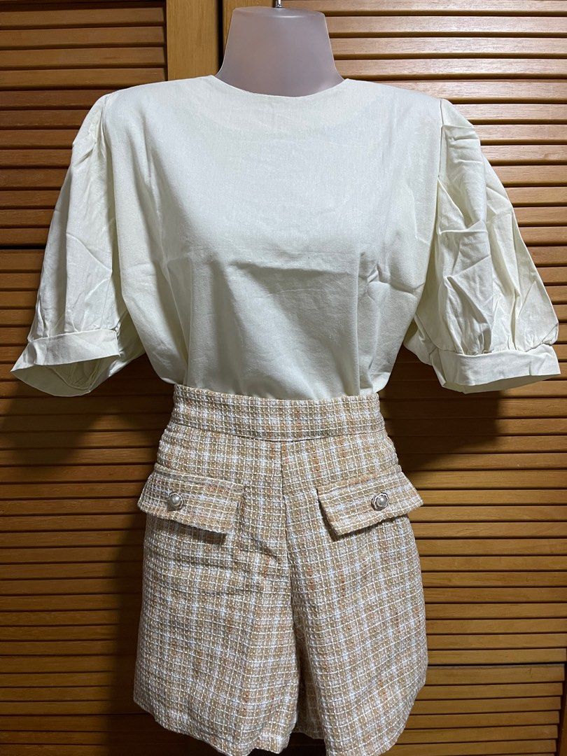 Tweed Shorts (Category: Shorts) located in San Fernando. Submitted by mystuff4less (Listing ID 1201371814, Image 2). Description: Brandnew Tweed Shorts Color: Brown Short Approx. Size (LAID FLAT): Length - 15 inches; Waist - FROM 30 to 42 inches 💌 Send PM for inquiries/questions.