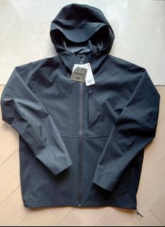 Arc'teryx 2022 Beta Jacket Men's Cloud Small, 男裝, 外套及戶外衣服 