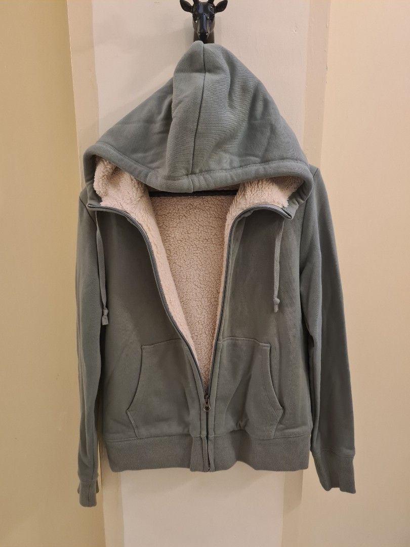 Uniqlo fur lined hoodie hot sale