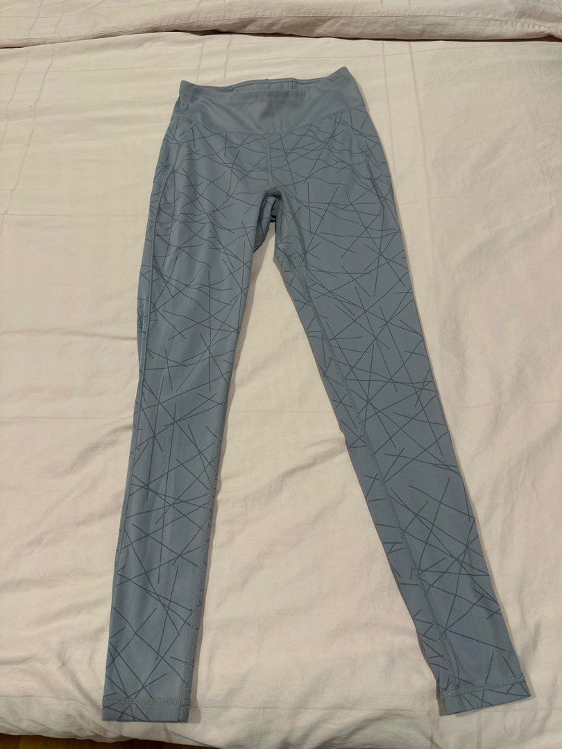 uniqlo yoga pants