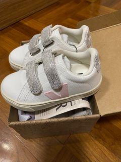 （分類：）位於 。 由 kawwwka 提交（商品編號 1201367208，圖片 1）。簡介： 。