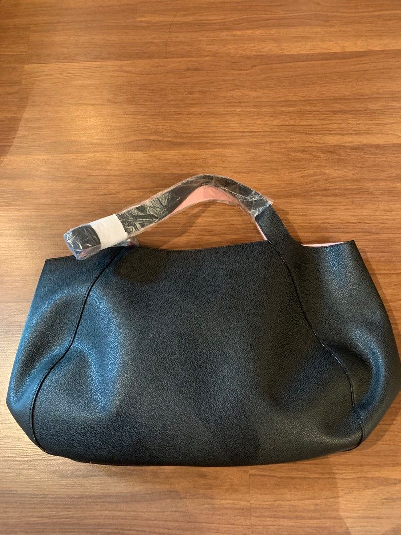 Victoria's Secret Black Tote Bag, Women's Fashion, Bags & Wallets, Tote Bags  on Carousell