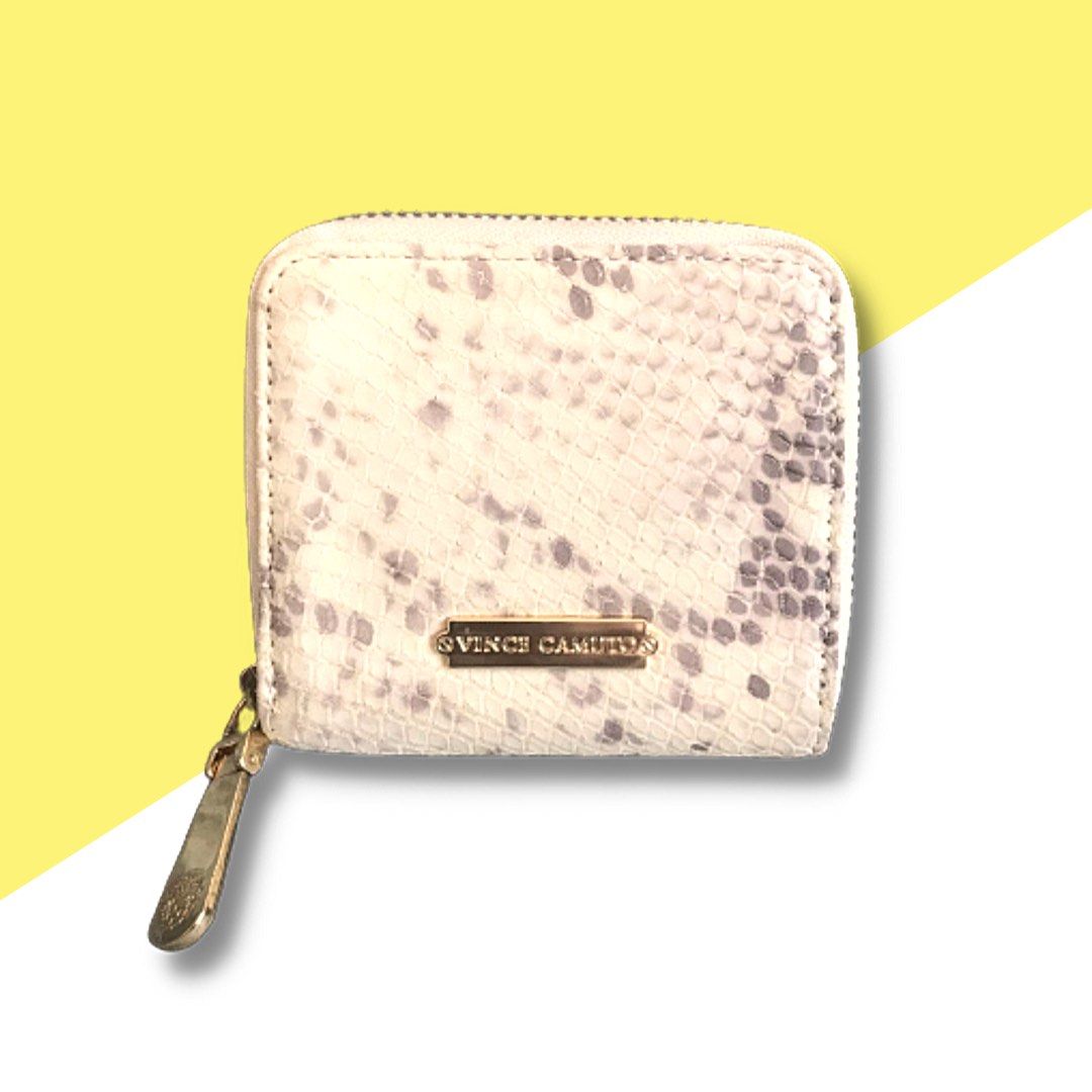 Vince hotsell camuto wallets
