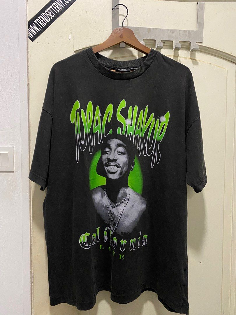 Tupac merch shop