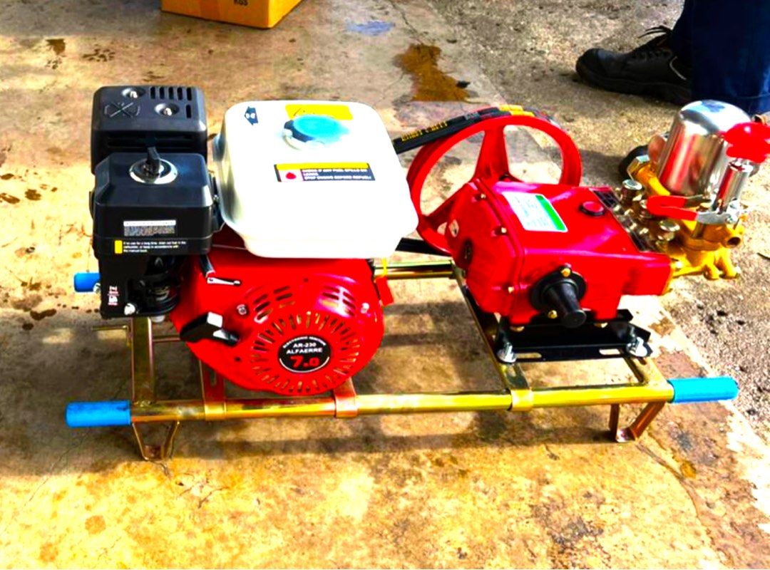 Water Jet engine petrol, Furniture & Home Living, Home Improvement