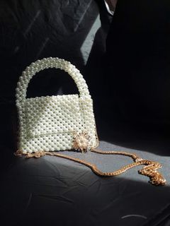 White pearl bag