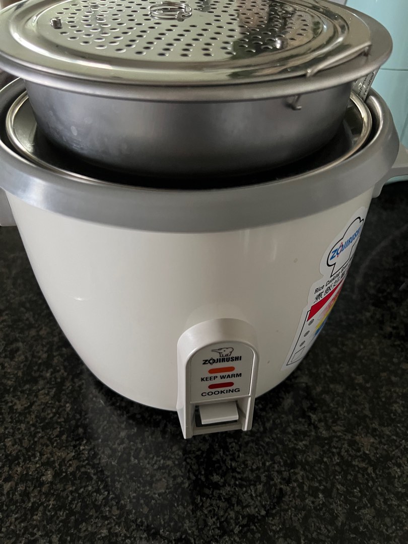 Zojirushi Rice Cooker (MOVING OUT SALE), TV & Home Appliances, Kitchen