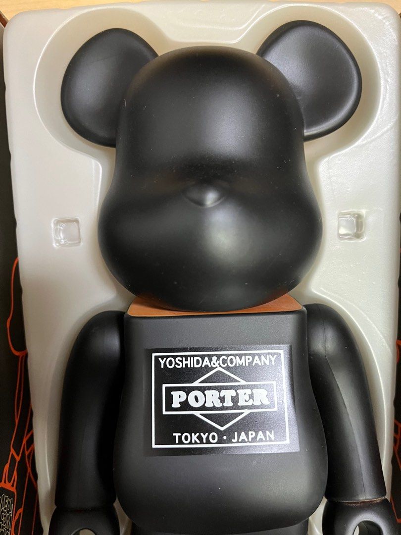 2008年初代黑橙色Yoshida Porter Tokyo Japan Bearbrick 400%, 興趣及