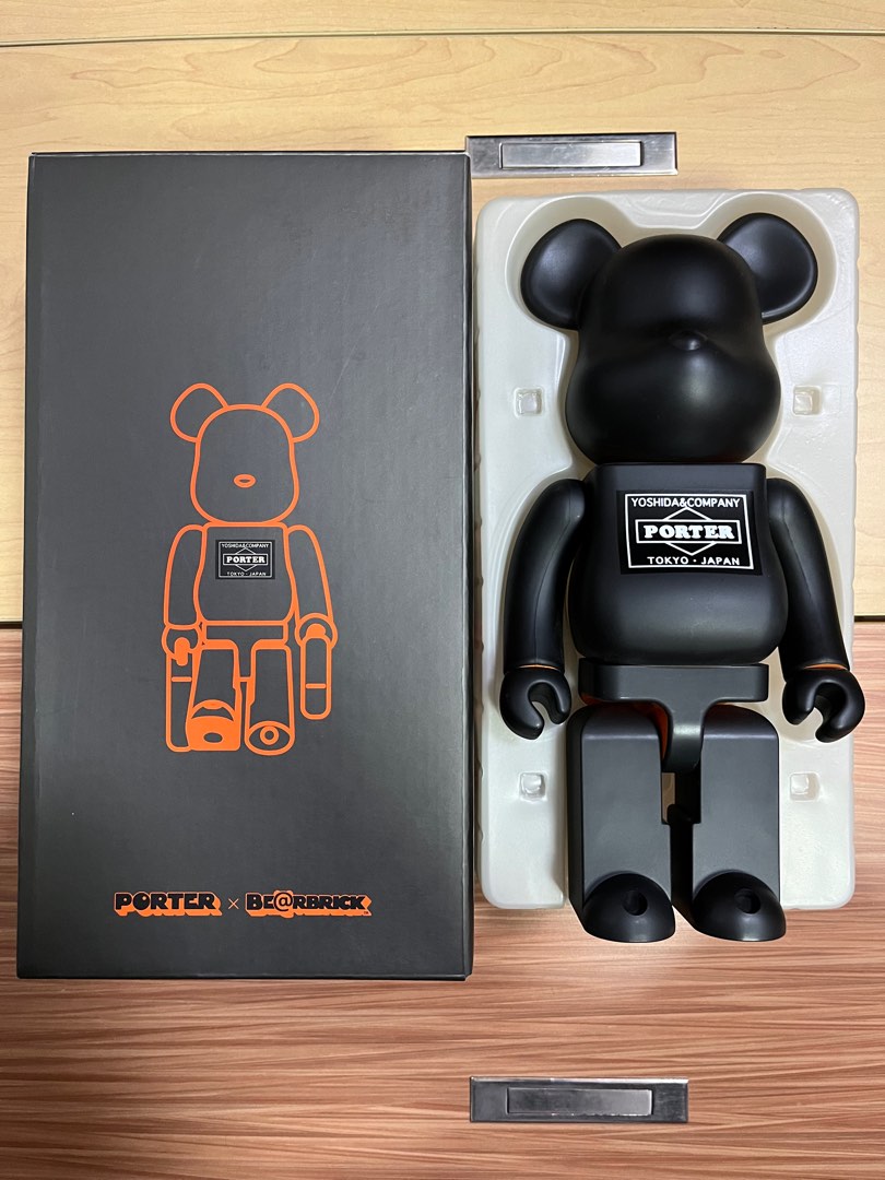 2008年初代黑橙色Yoshida Porter Tokyo Japan Bearbrick 400%, 興趣及