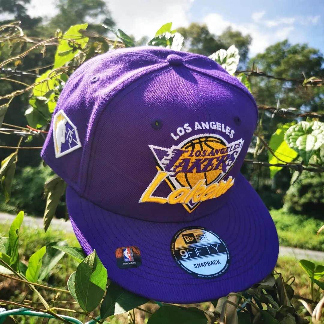 New Era Men's Los Angeles Lakers 9Fifty Adjustable Snapback Hat