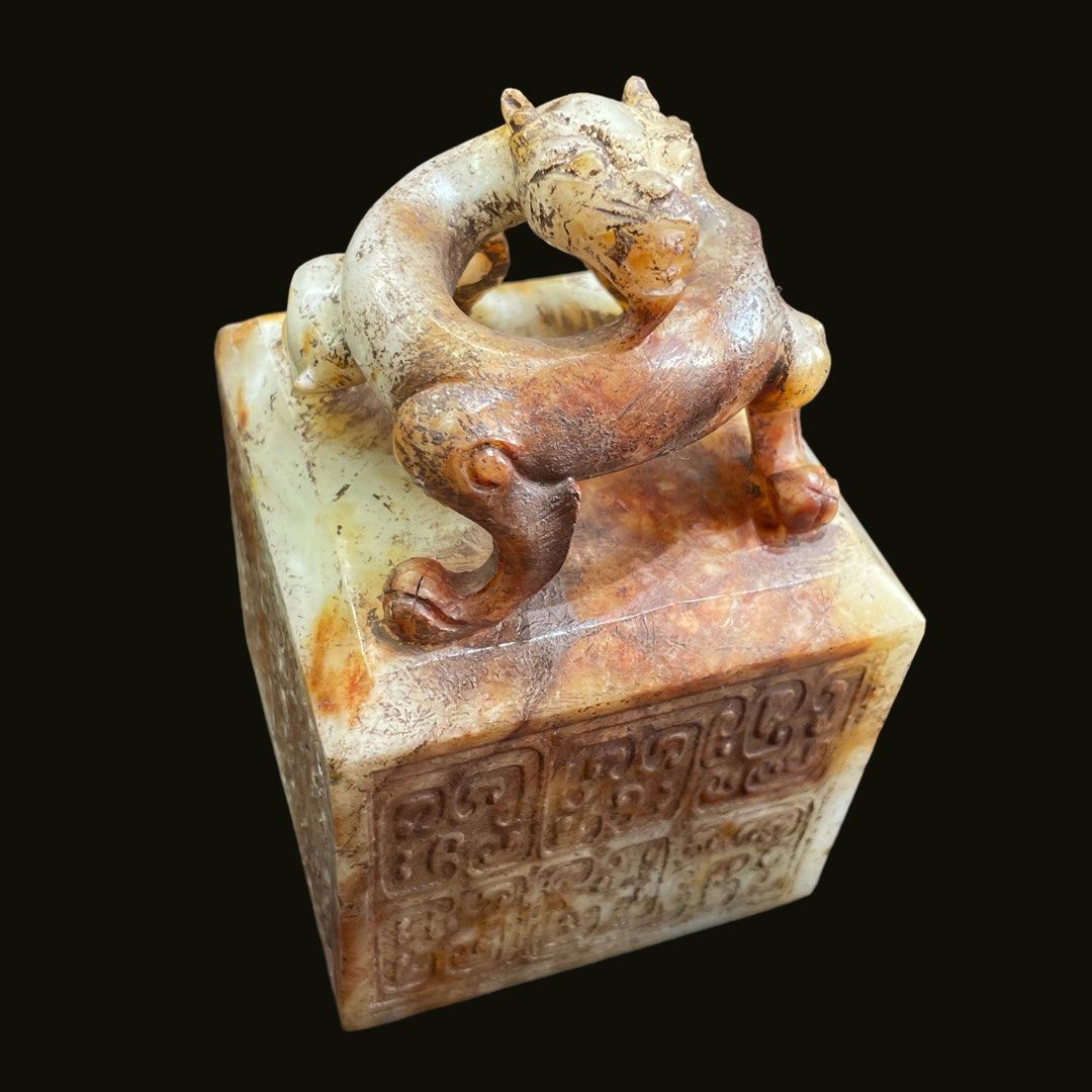 中国古玩 古玉石 彫刻 饕餮紋 蓋物花瓶 高32,2cm 時代物 細密細工 古美術品[b681]