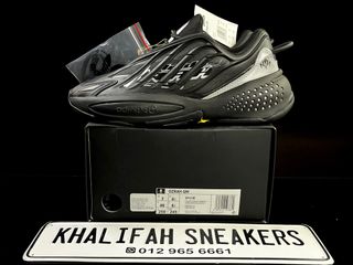 (Category: ) located in . Submitted by khalifahsneakers (Listing ID 1201457008, Image 1). Description: .