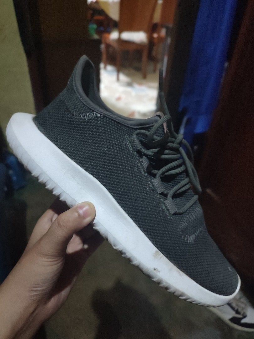 Adidas tubular shadow vs sale roshe