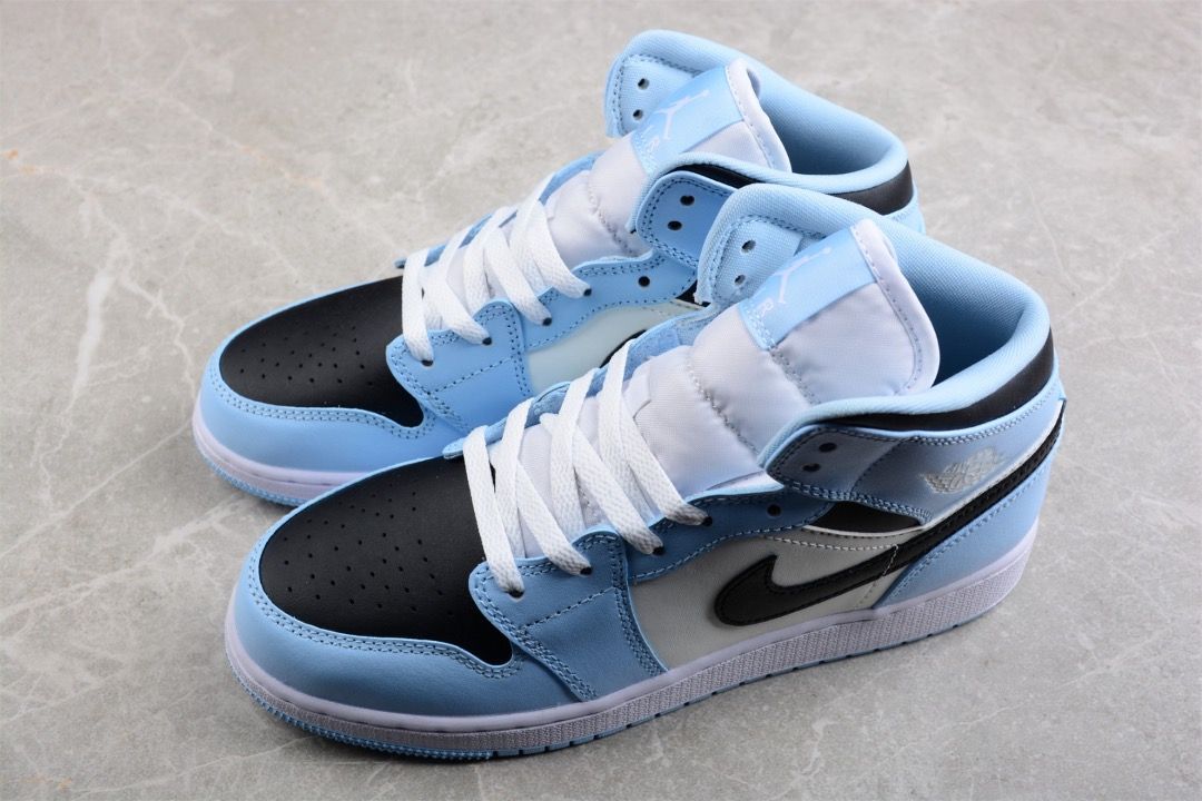 Women's 1 shoe in euro store