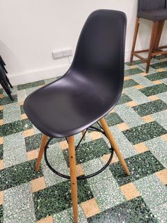 Bar Stools (x4 available)