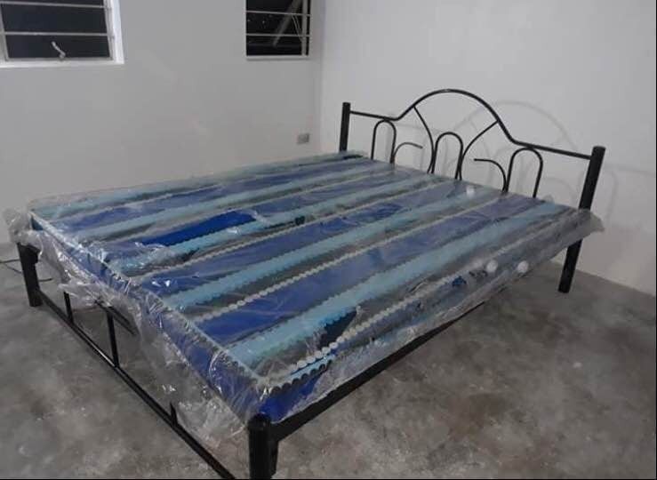 beds double deck STEEL BED with ORDINARY FOAM MATTRESS 30x75 stock 192