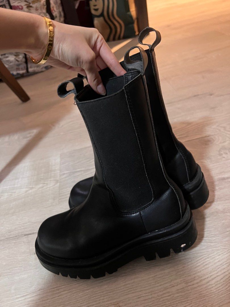 comfortable black leather boots