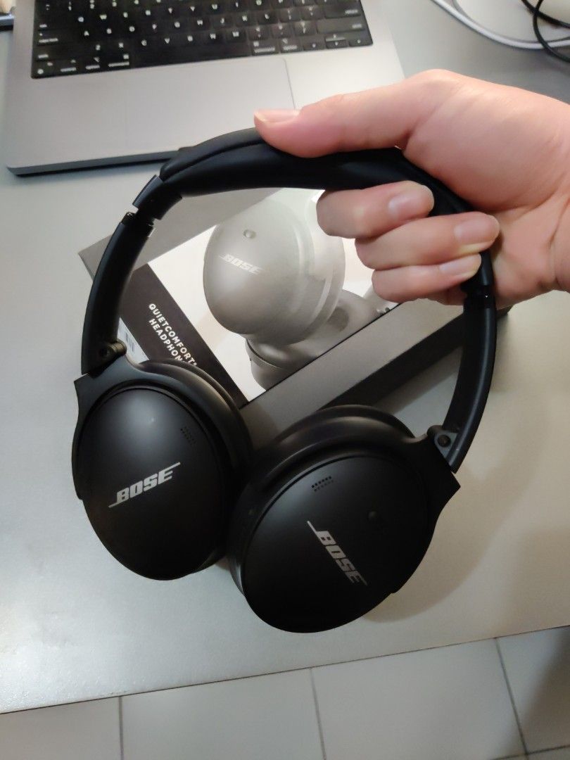 Bose qc45, Audio, Headphones & Headsets on Carousell