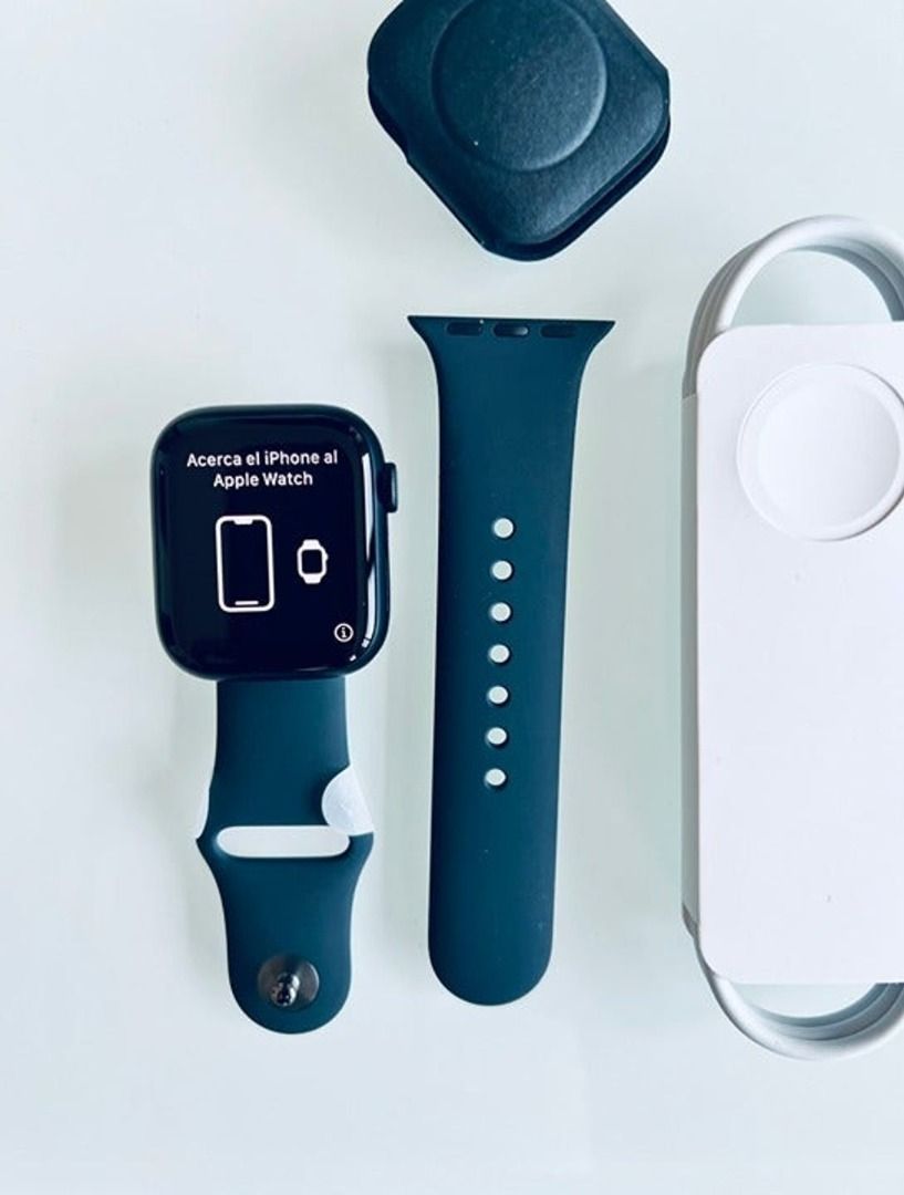 Apple watch unlocked vs gps 2025