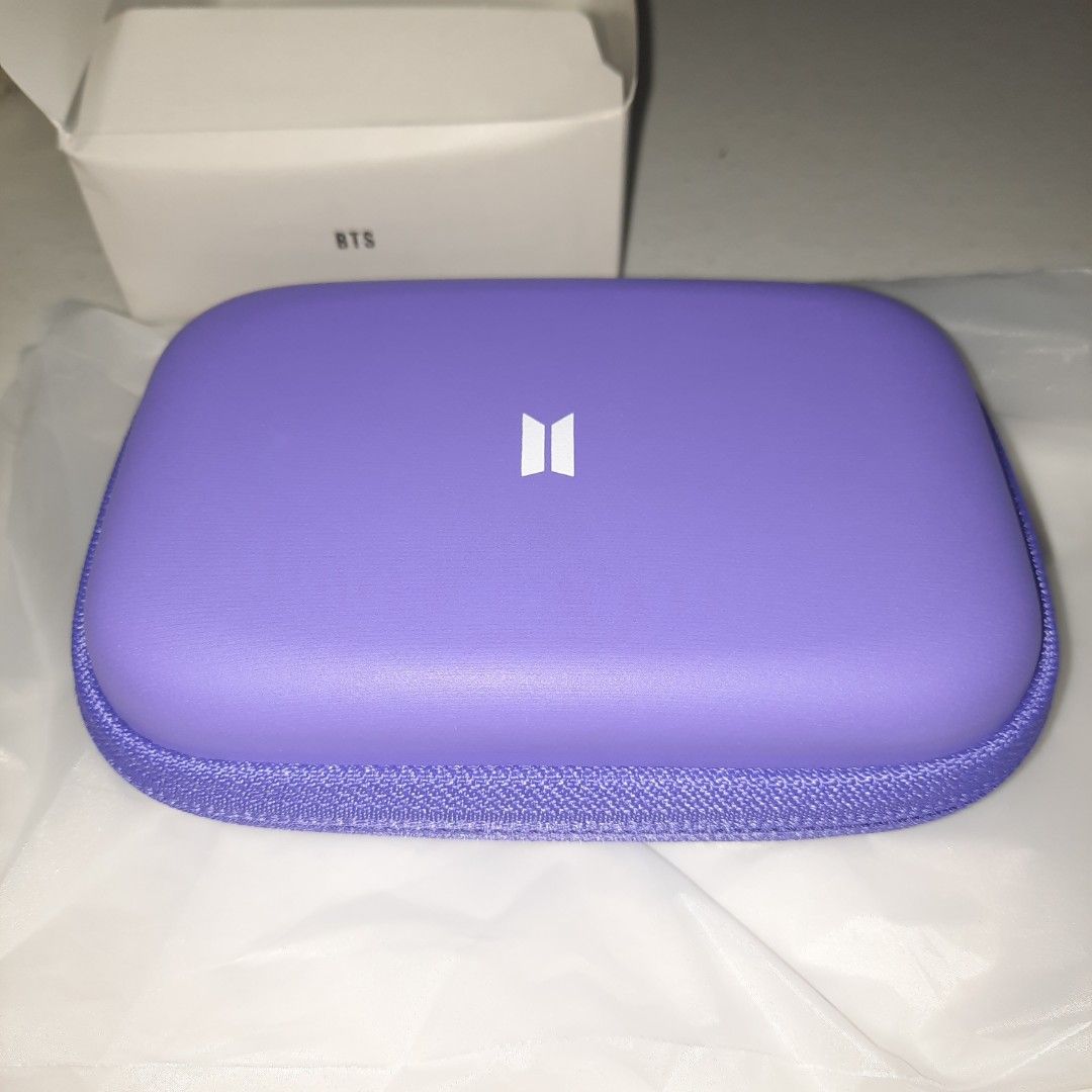 BTS HYBE INSIGHT MIC BADGE UNSEALED BUT BRANDNEW, Hobbies & Toys