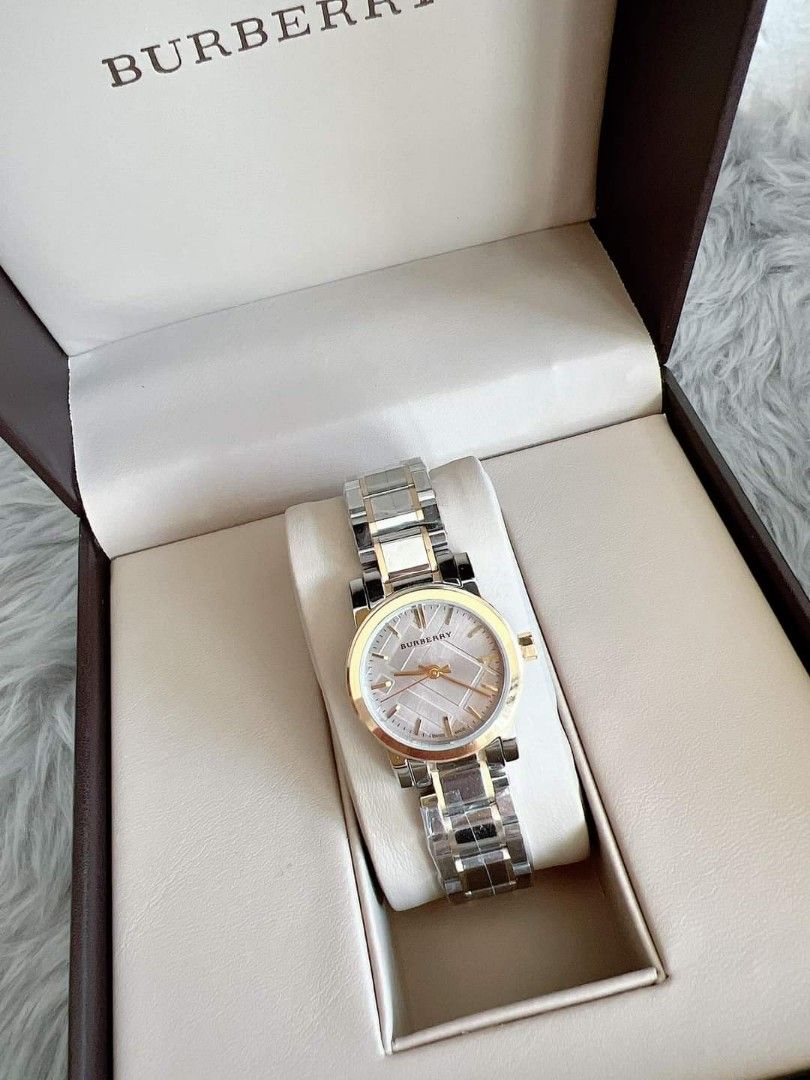 Burberry watch, Women's Fashion, Watches & Accessories, Watches on Carousell