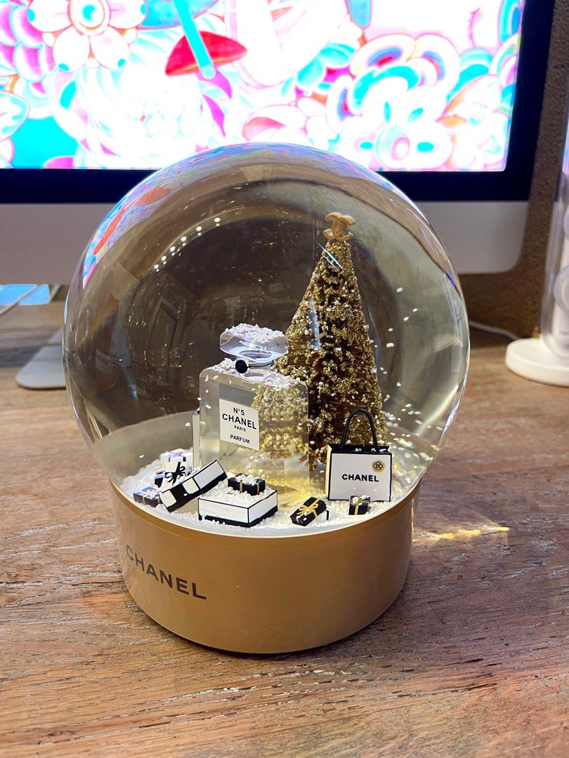 CHANEL Collector Big Snow Globe - Gold Christmas Tree, Chanel No.5
