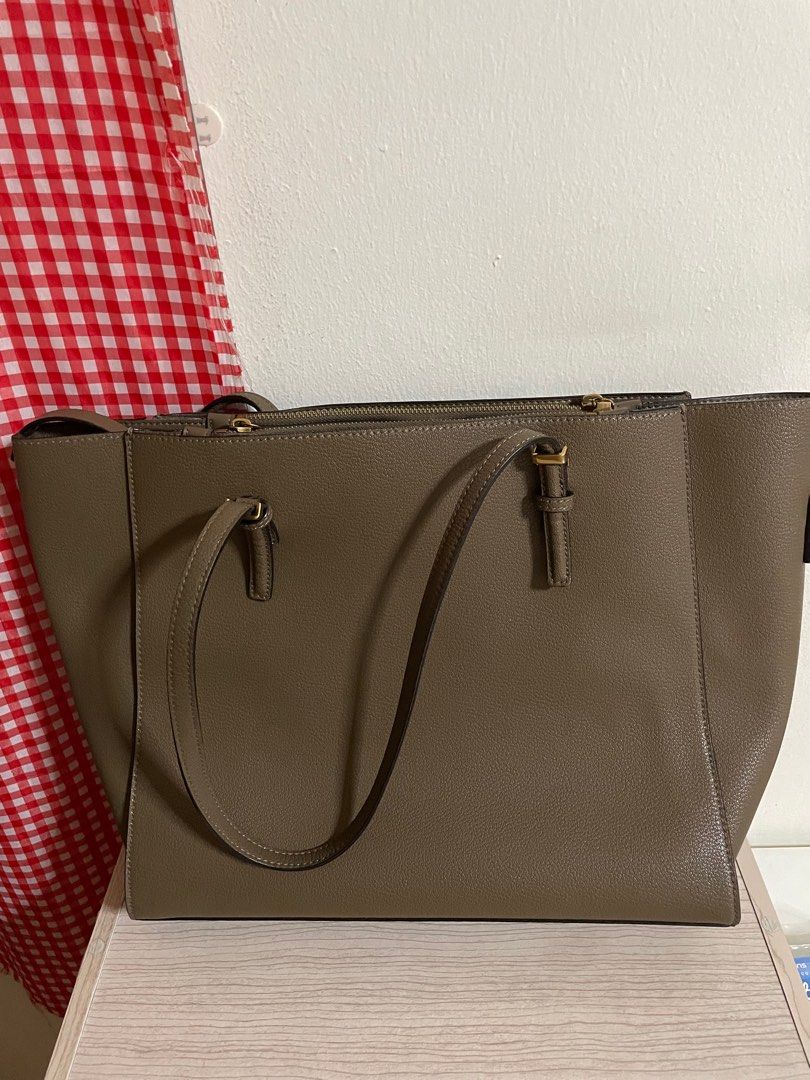 Charles and keith best sale big bag