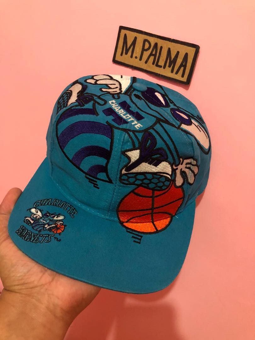 Vintage Charlotte Hornets Snapback Cap, Men's Fashion, Watches &  Accessories, Caps & Hats on Carousell