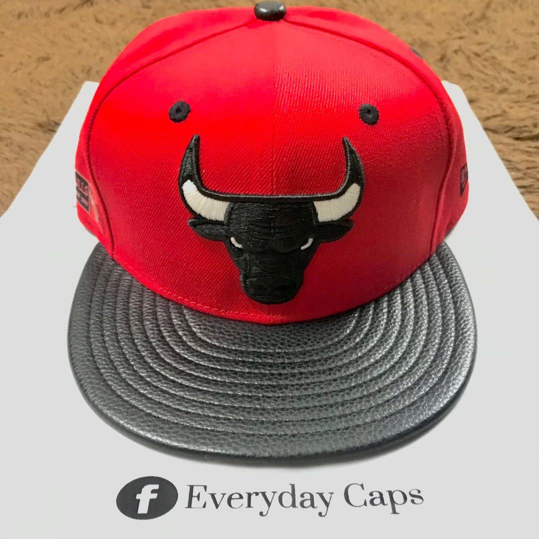 LEGIT Mitchell & Ness Chicago Bulls Snapback Cap, Men's Fashion, Watches &  Accessories, Caps & Hats on Carousell