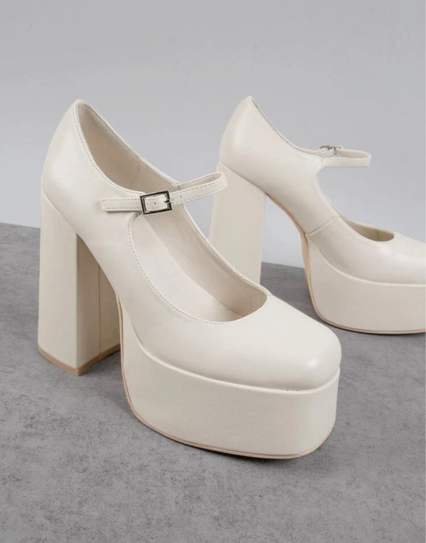 CHUNKY HEELS IN WHITE (TOE TO HEEL MEASUREMENT: 9.7 INCHES), Women's ...