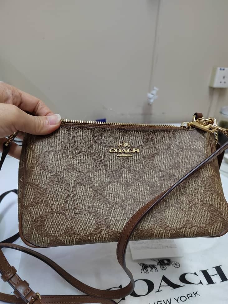 Coach Sling Bag Authentic