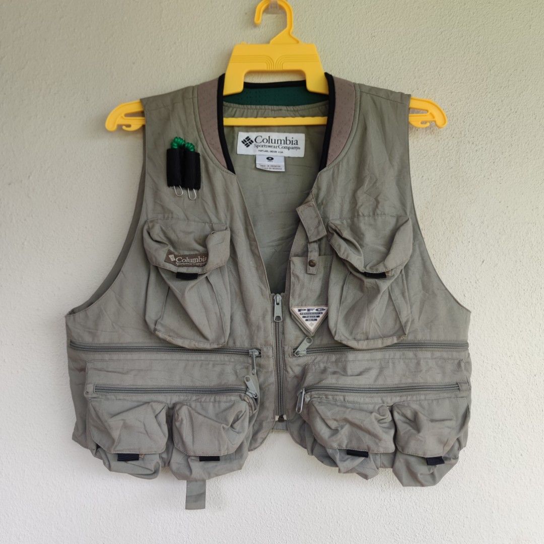 COLUMBIA PFG PERFORMANCE FISHING GEAR MULTIPOCKET VEST, Men's Fashion,  Coats, Jackets and Outerwear on Carousell