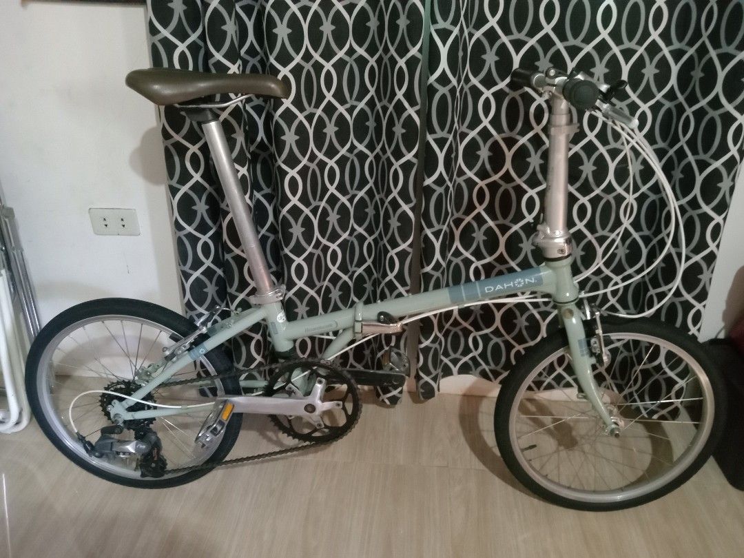 Dahon boardwalk outlet d7 2018