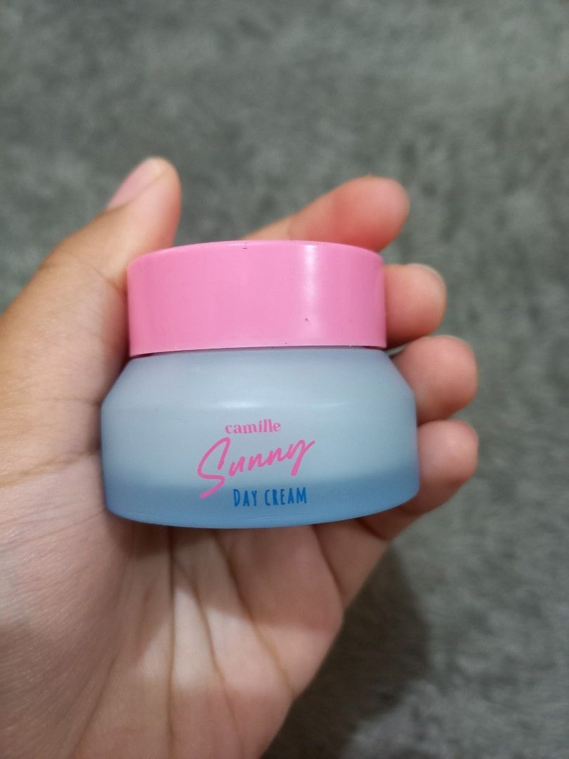 Day Cream Camille Beauty, Barang Yang Dicari di Carousell