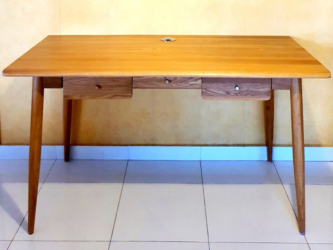 Solid American Oak Wood Desk c/w 3 drawers 370mmD see photo 4 to 10. 4 ...