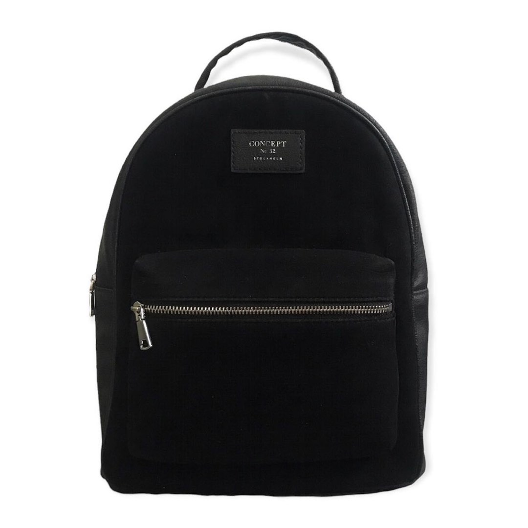 DIVIDED Medium Backpack Black, Women's Fashion, Bags & Wallets