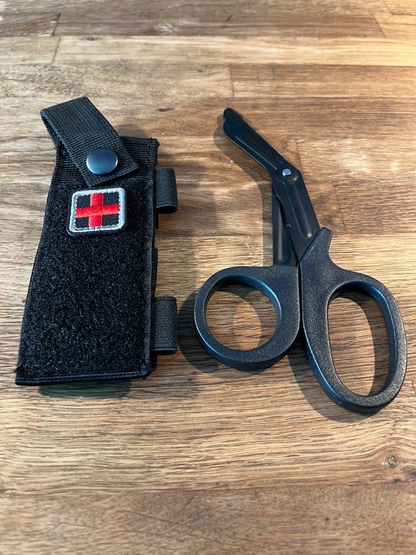 Full Size Black Trauma Shears with Molle Pouch and Medical Patch, Health & Nutrition, Medical