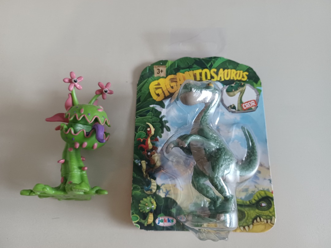 Gigantosaurus Cror & Carni, Hobbies & Toys, Toys & Games on Carousell
