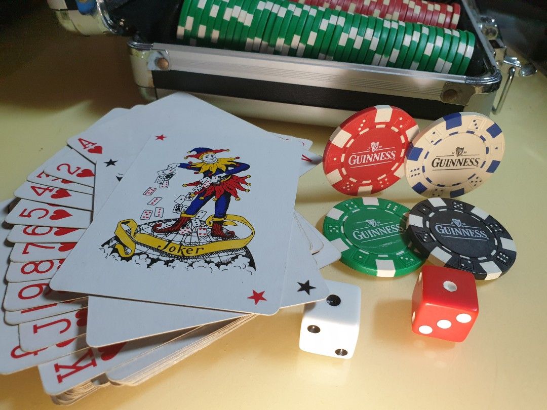 Guinness Poker Chips/Card, Hobbies & Toys, Memorabilia & Collectibles, Vintage Collectibles on