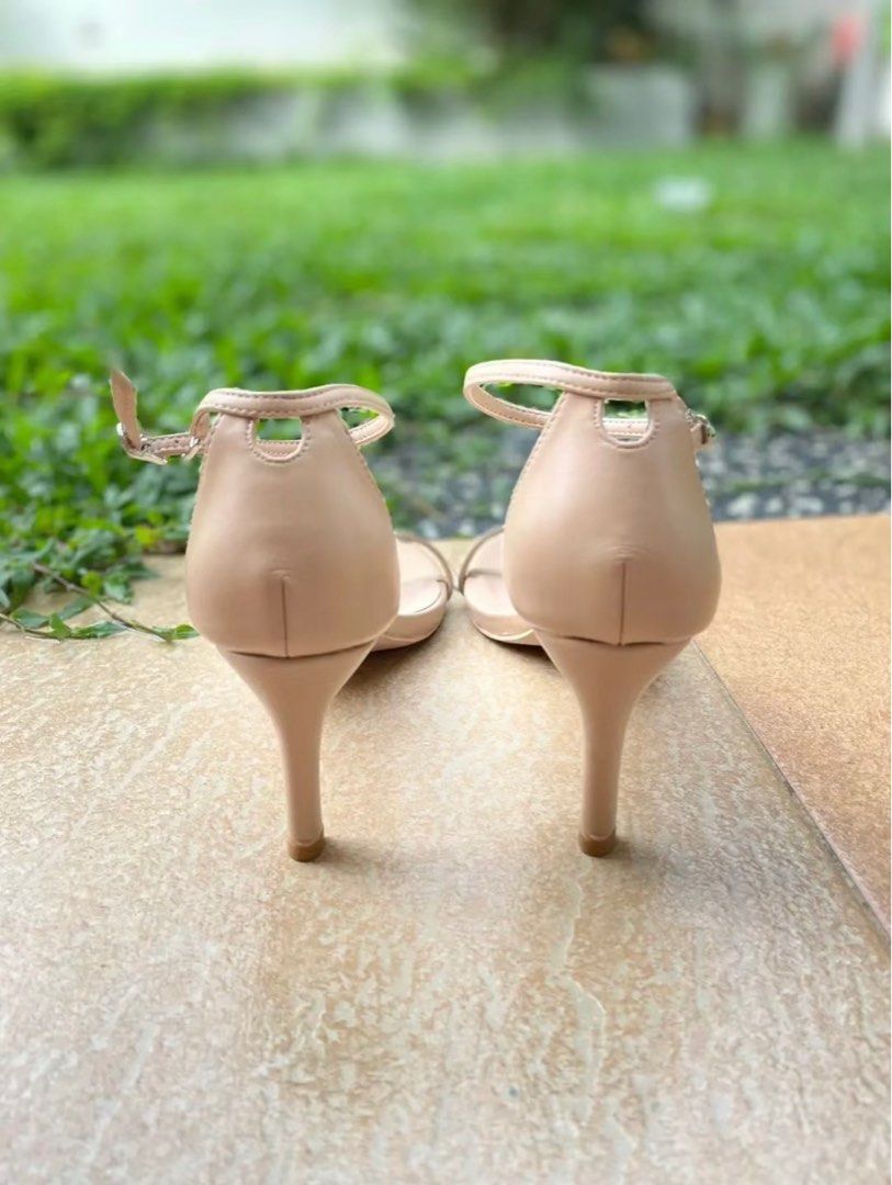 Cream cheap colored heels