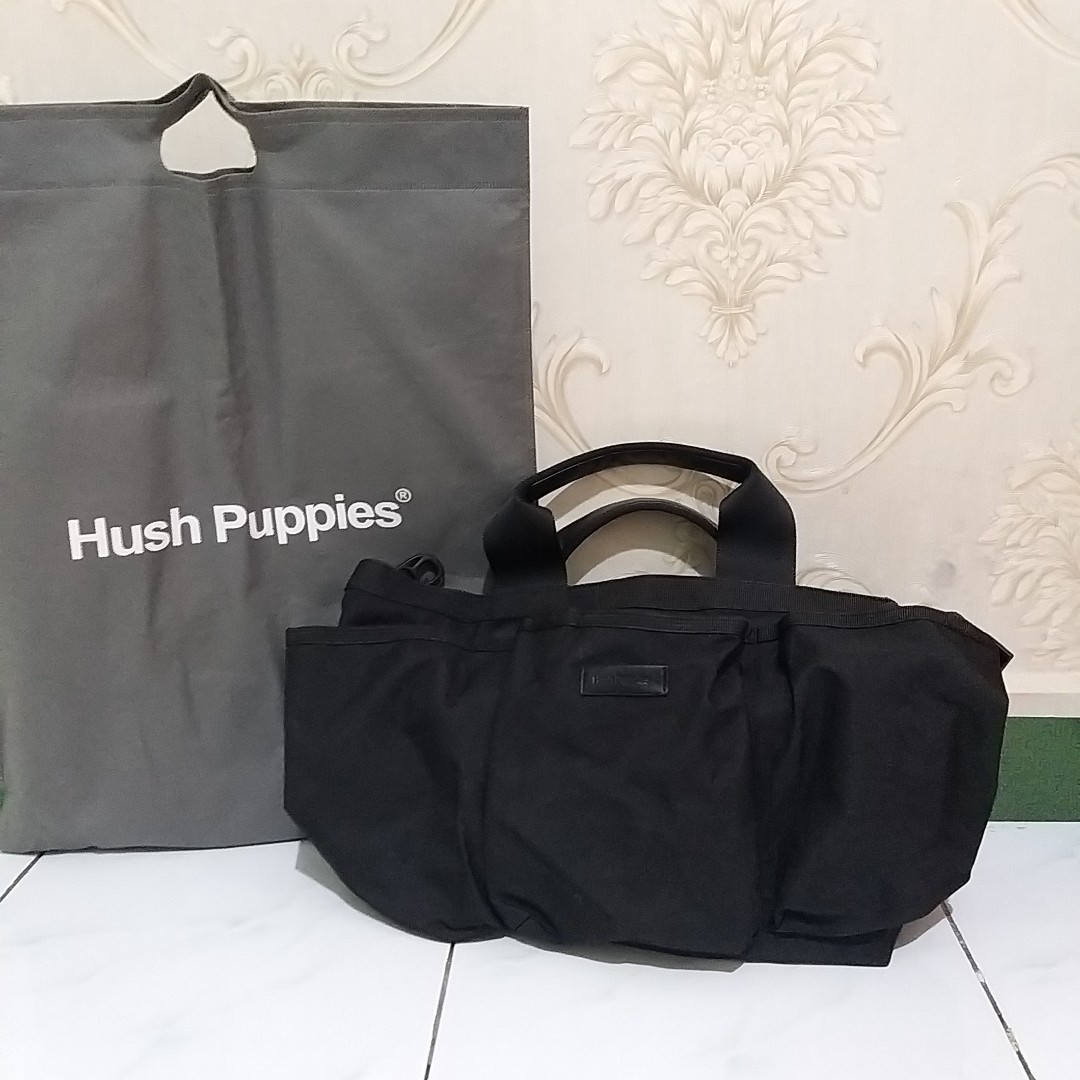 Hush Puppies Travel Bag, Fesyen Wanita, Tas & Dompet di Carousell