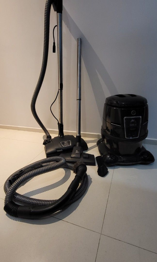 Hyla GST vacuum cleaner, TV & Home Appliances, Vacuum Cleaner & Housekeeping on Carousell