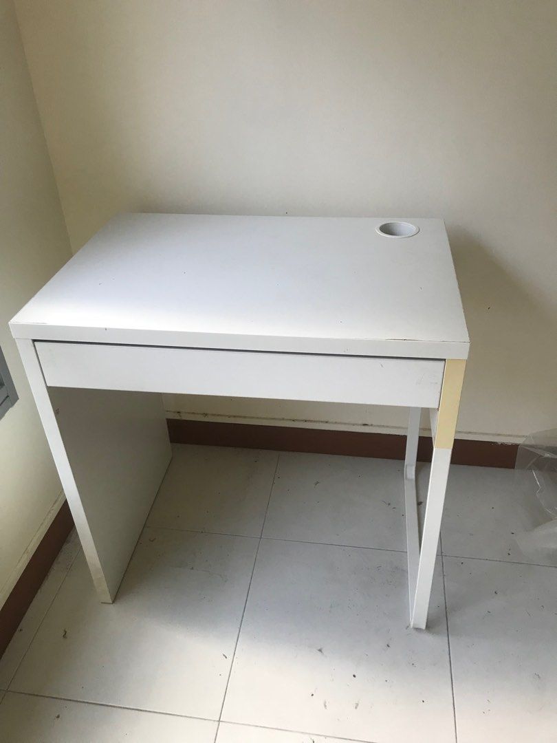 IKEA computer table (Category: Tables & Sets) located in Singapore. Submitted by rndqqsj9yn (Listing ID 1201537046, Image 1). Description: Moving house collect today till Dec 11 Drawer board slight damage .