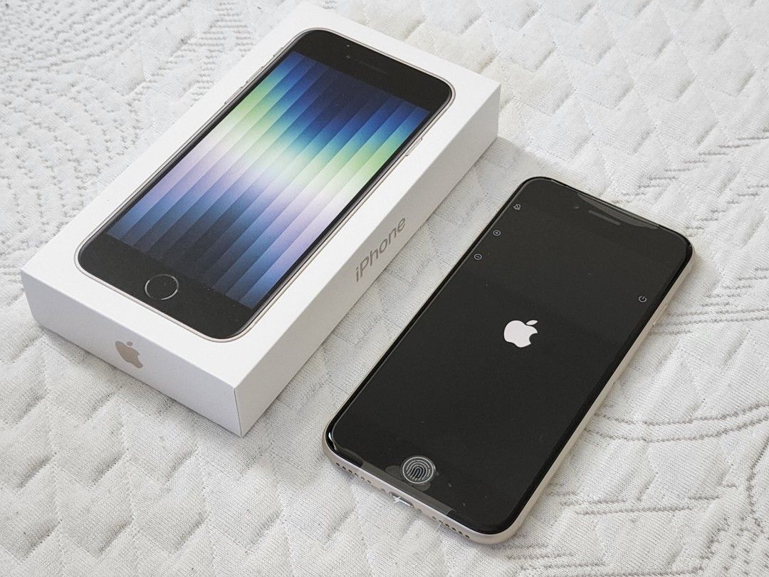 Iphone SE 3rd Gen (2022 version) 64GB Starlight White Open Line, Mobile