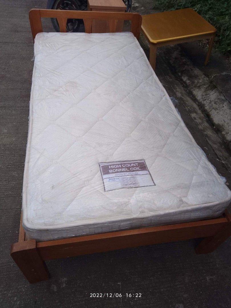 Japan Surplus bed frame with headboard & spring foam,,, Furniture