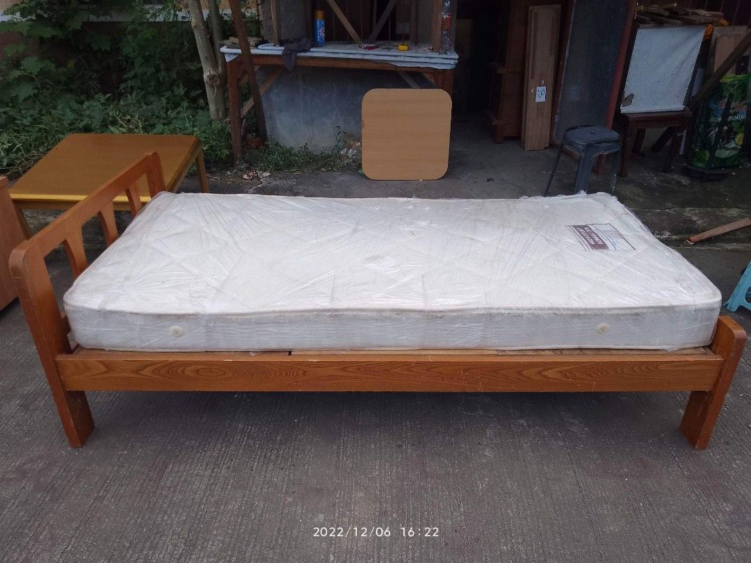 Japan Surplus bed frame with headboard & spring foam,, on Carousell