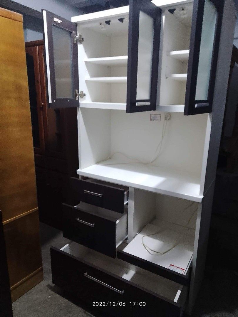 Japan Surplus kitchen with outlet duco finished 7999, Furniture