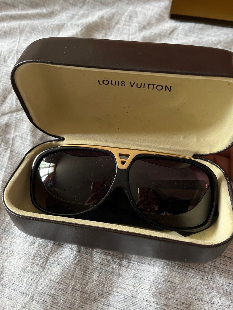 Louis Vuitton Evidence Sunglasses, Women's Fashion, Watches & Sunglasses & Eyewear on Carousell
