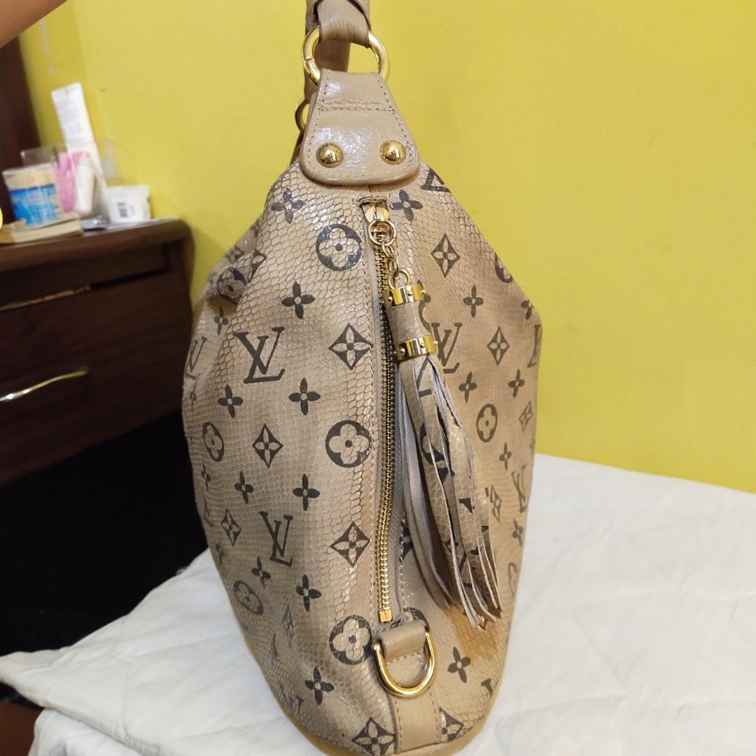 Louis Vuitton limited snake skin hobo shoulder tote beige bag