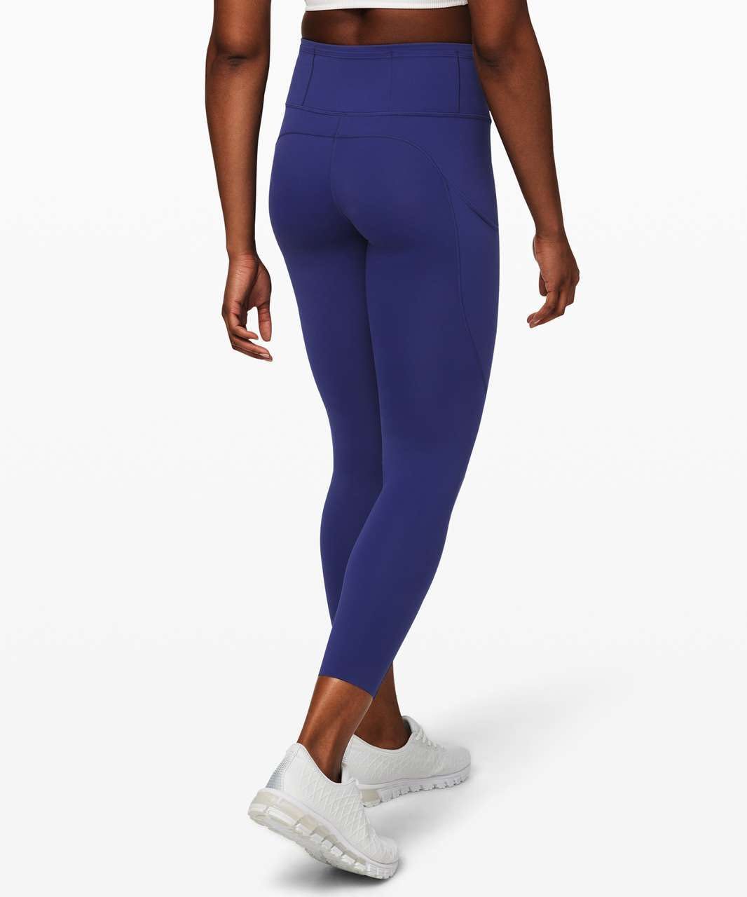 Lululemon Fast and Free Tights 25” Larkspur Size 6, Women's Fashion,  Activewear on Carousell